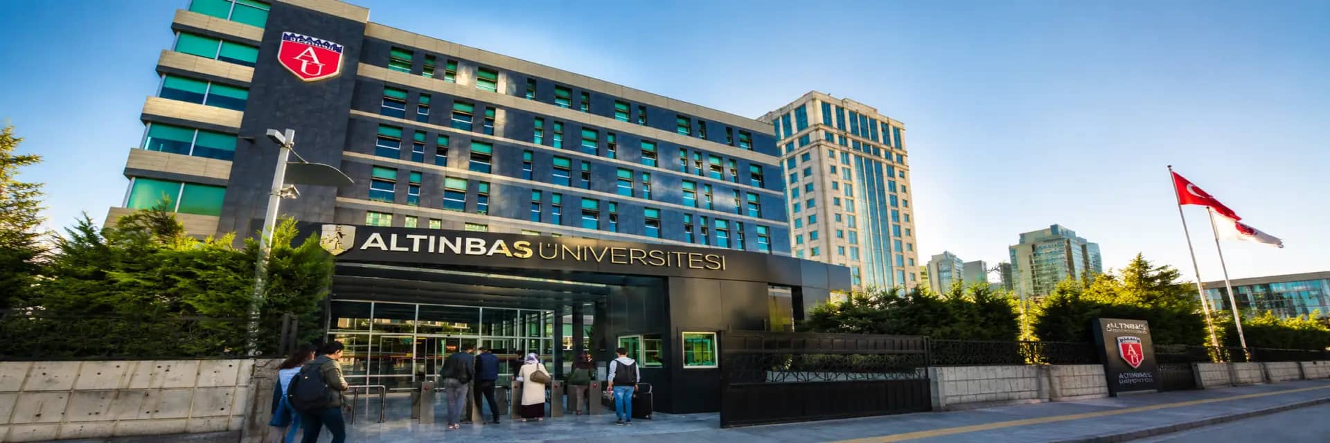 Altinbas Universitesi kapak gorseli