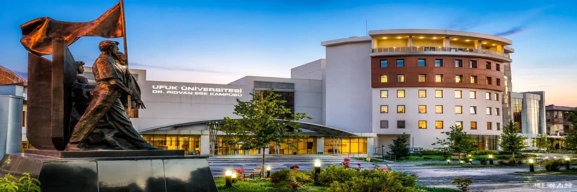 Ufuk Universitesi kapak gorseli