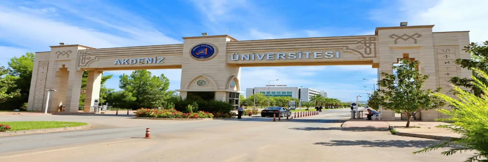 Akdeniz Universitesi kapak gorseli