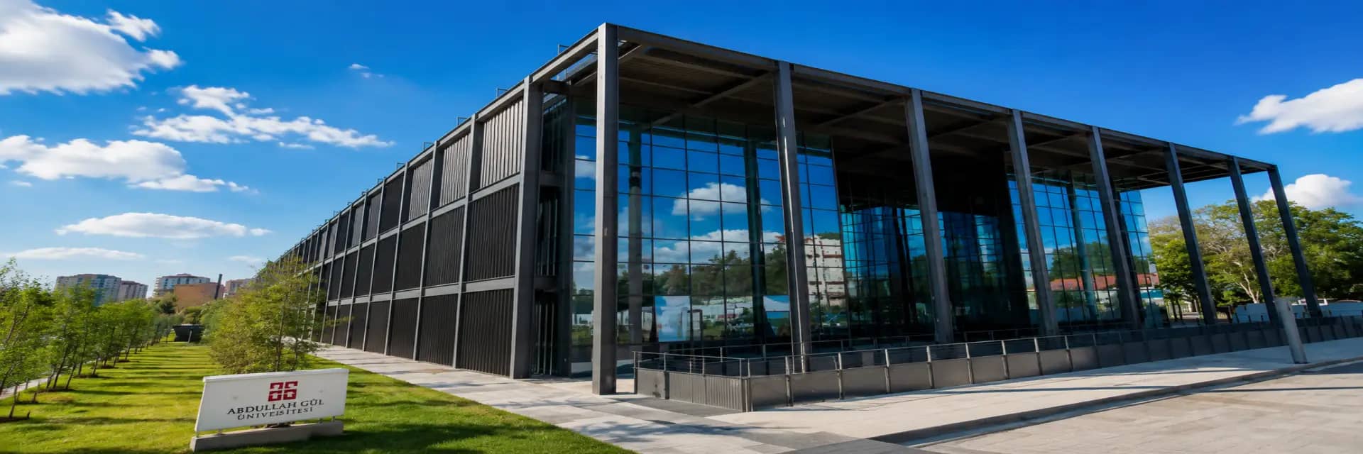 Abdullah Gul Universitesi kapak gorseli