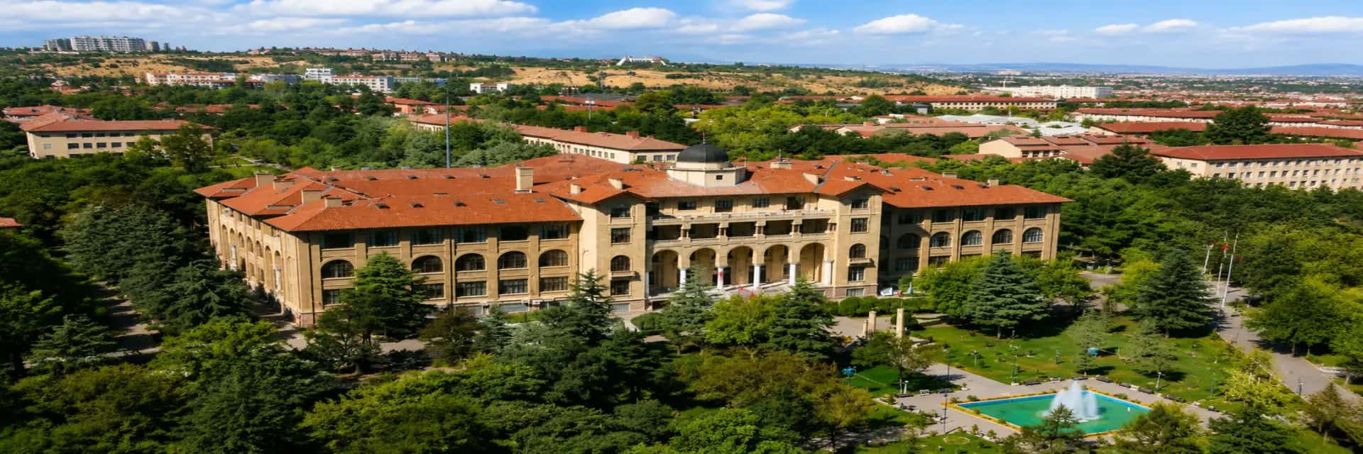 Ankara Haci Bayram Veli Universitesi kapak gorseli