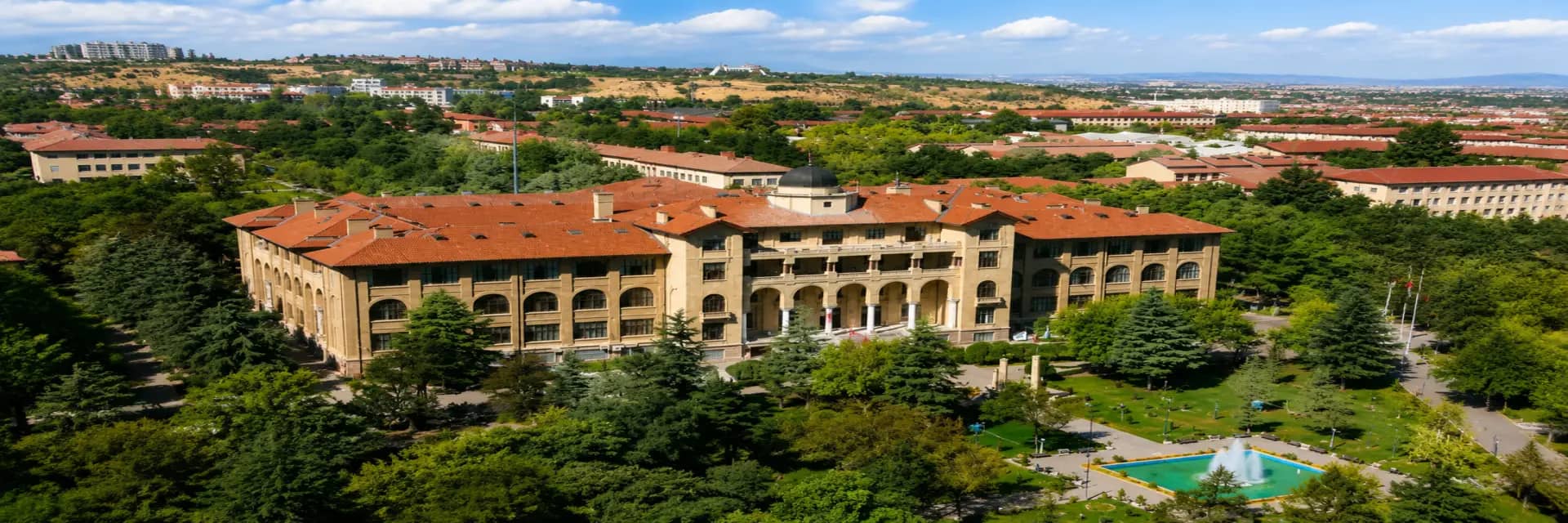 Ankara Haci Bayram Veli Universitesi kapak gorseli