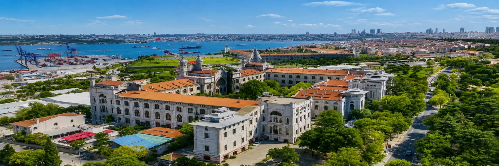 Saglik Bilimleri Universitesi kapak gorseli