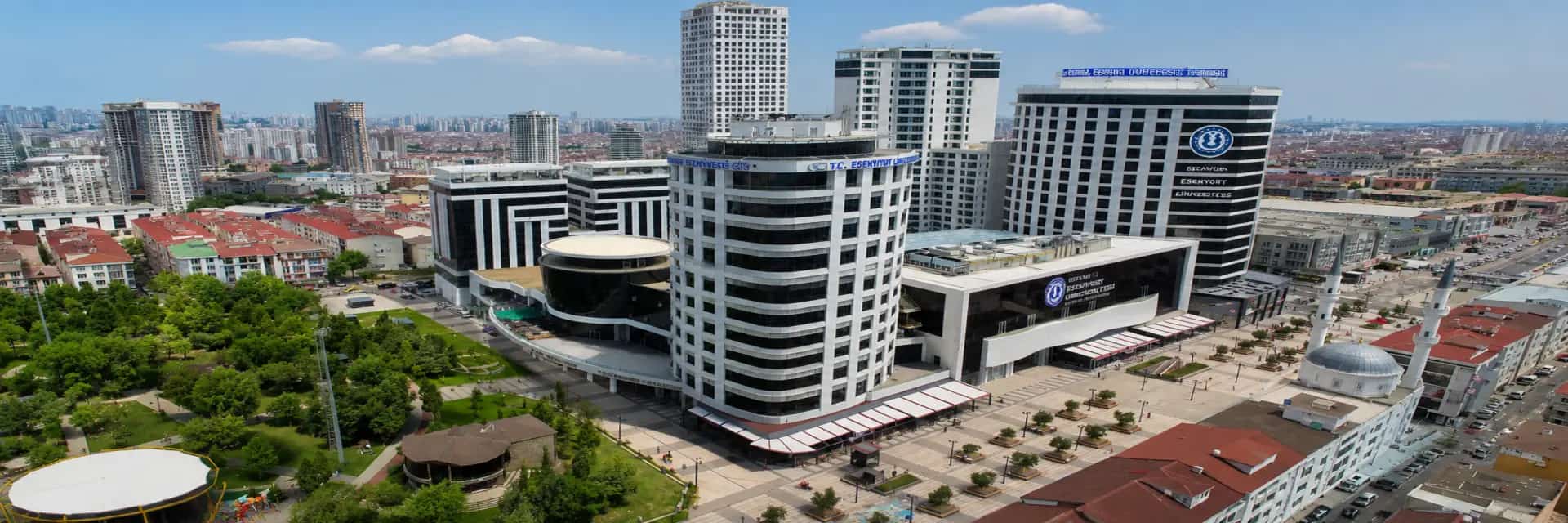Istanbul Esenyurt Universitesi kapak gorseli