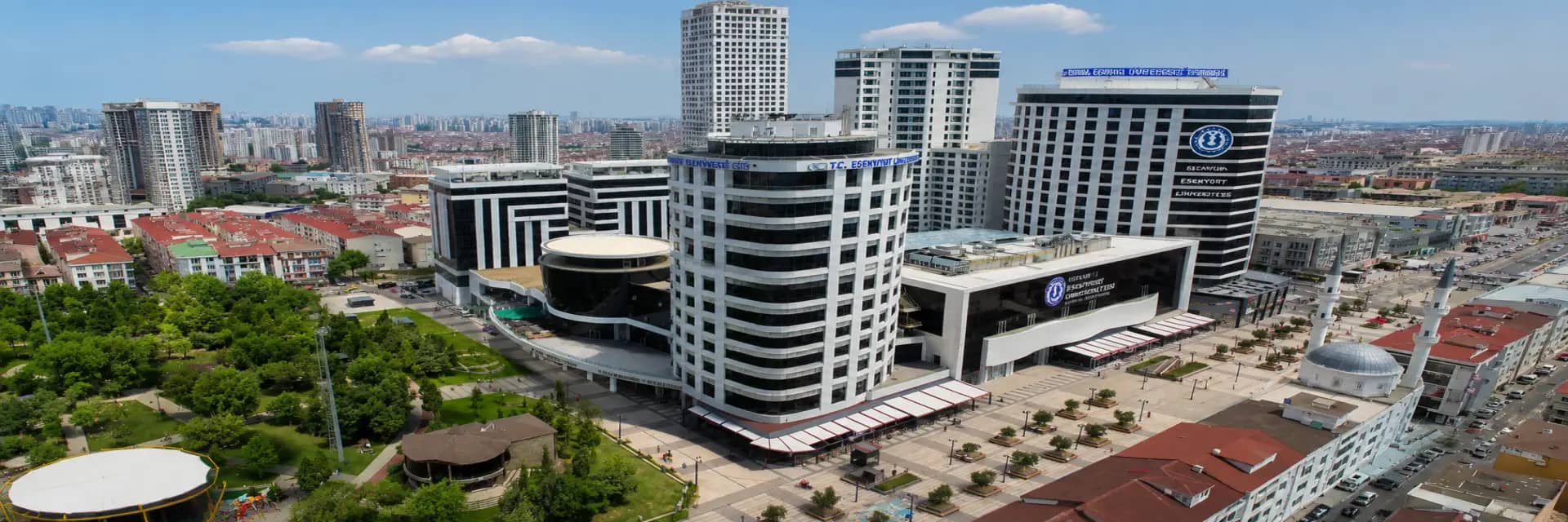 Istanbul Esenyurt Universitesi kapak gorseli