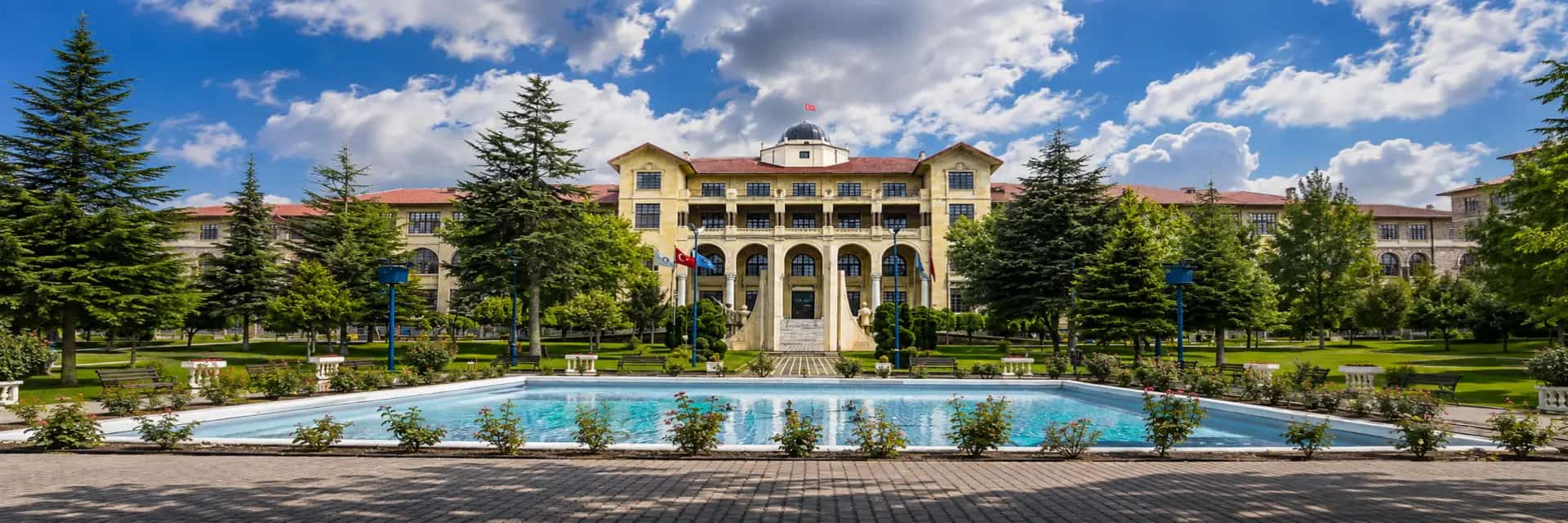 Gazi Universitesi kapak gorseli