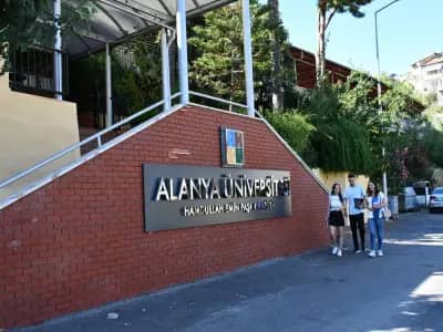 Alanya Hamdullah Emin Pasa Universitesi kampus gorseli