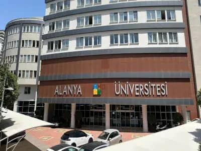 Alanya Hamdullah Emin Pasa Universitesi kampus gorseli