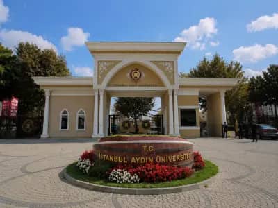 Istanbul Aydin Universitesi