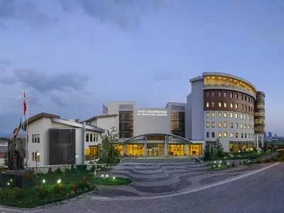 Ufuk Universitesi kampus gorseli