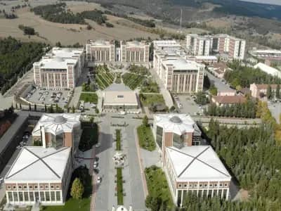 Bilecik Seyh Edebali Universitesi kampus gorseli