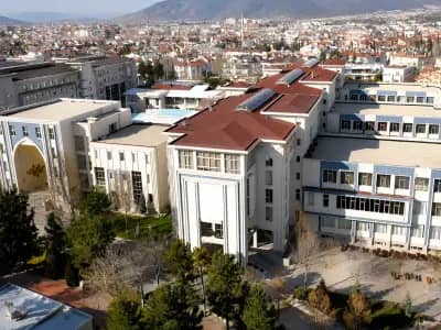 Necmettin Erbakan Universitesi kampus gorseli