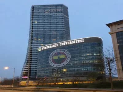Fenerbahce Universitesi kampus gorseli