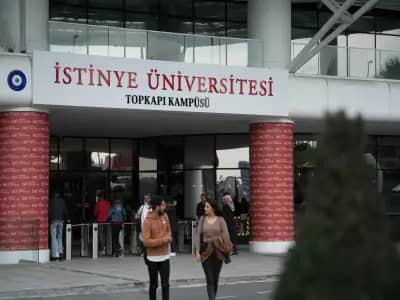 Istinye Universitesi kampus gorseli