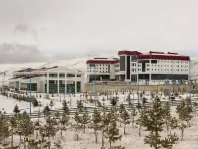Ardahan Universitesi kampus gorseli