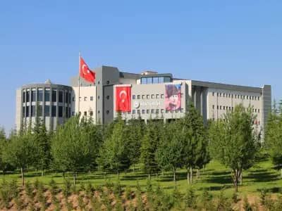 Erciyes Universitesi kampus gorseli