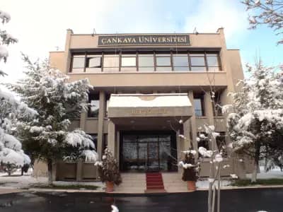 Cankaya Universitesi kampus gorseli