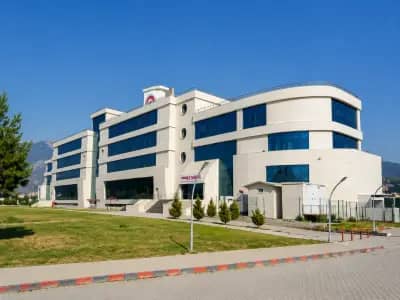 Iskenderun Teknik Universitesi kampus gorseli
