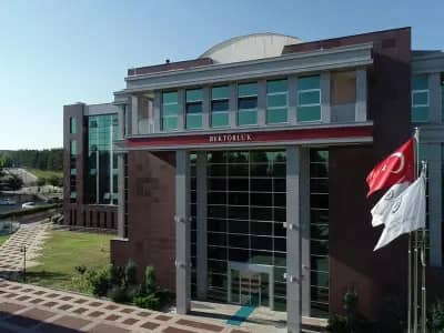 Eskisehir Osmangazi Universitesi kampus gorseli