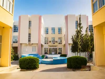 Dogu Akdeniz Universitesi kampus gorseli