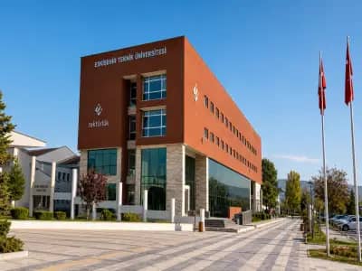 Eskisehir Teknik Universitesi kampus gorseli