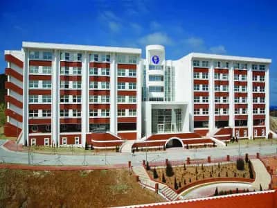 Isik Universitesi kampus gorseli