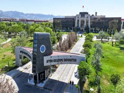 Afyon Kocatepe Universitesi kampus gorseli