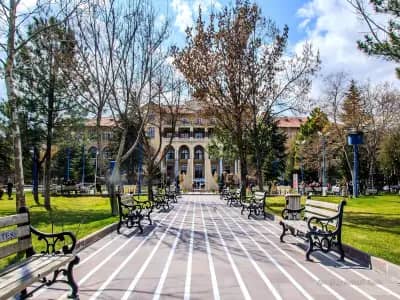 Ankara Haci Bayram Veli Universitesi kampus gorseli