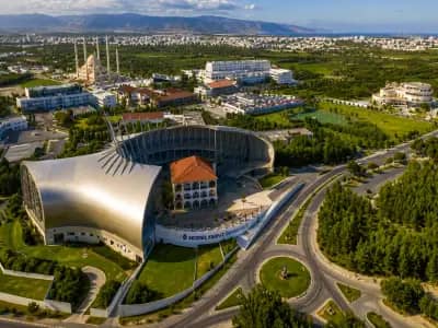 Yakin Dogu Universitesi kampus gorseli