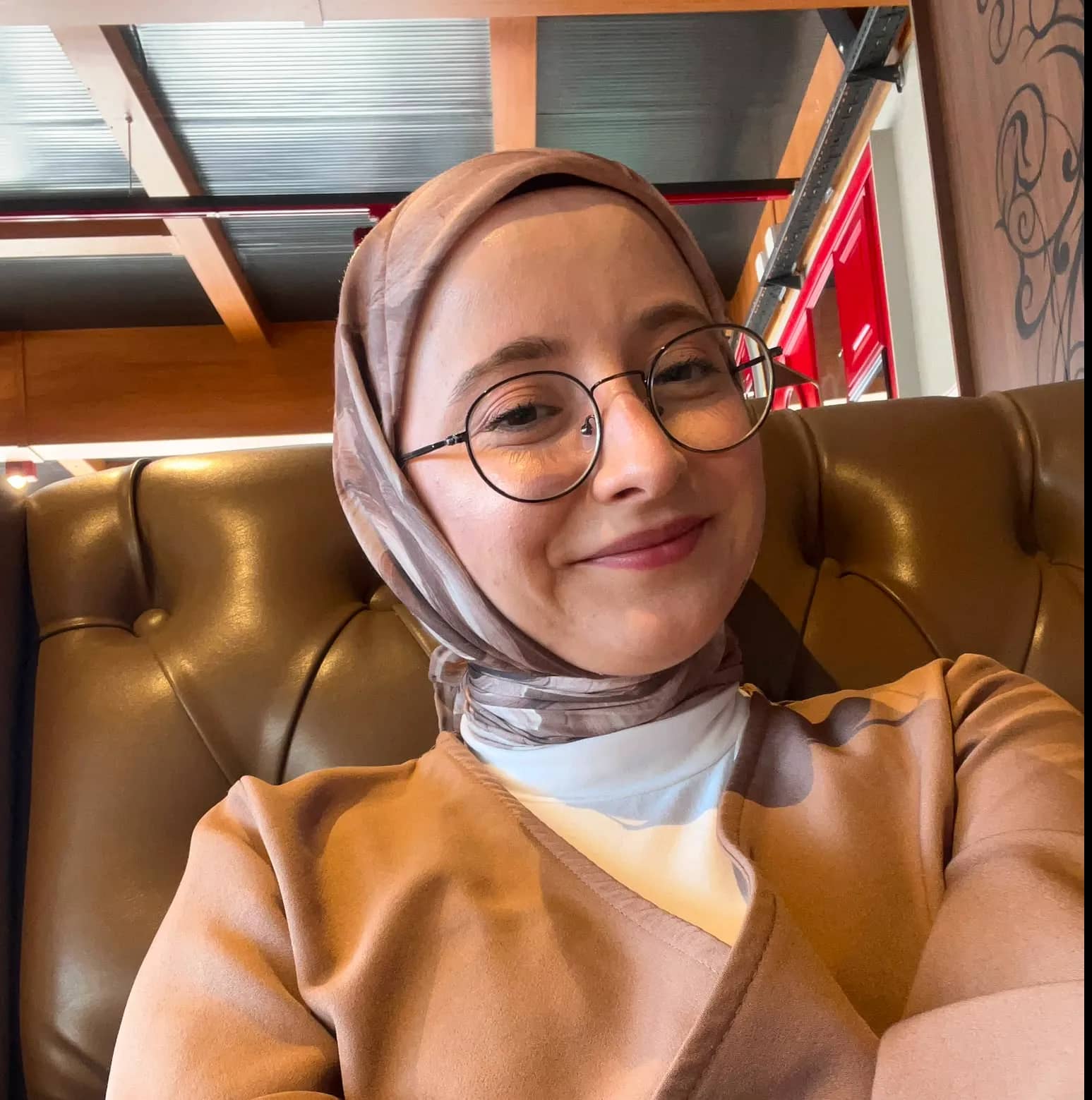 Aynur Topal, Editör